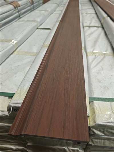 Zewnętrzna, ognioodporna okładzina ścienna Wpc